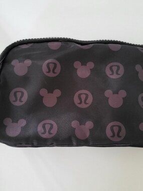 Lululemon x Disney Mickey Mouse Belt Bag Black NWT Everywhere 1L